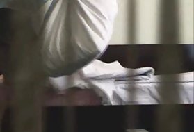 Hidden cam masturbation von Fenster-große Spiel im Kaukasus