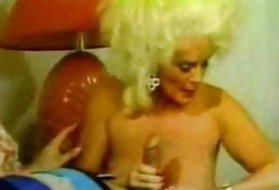 Brutal porno-Spiele zu spielen, helga video sex im pool