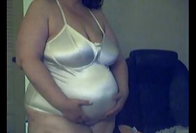 Porn video: russische bbw granny in sexy satin Körper
