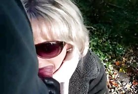 Schritt-mom ficken 18 Jahre alte oder ältere Deutsche Schritt-Sohn beim Vater ist weit Weg in Deutschland